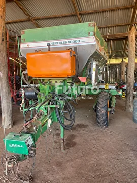 DISTRIBUIDOR STARA HERCULES 10.000 INOX ANO 2019