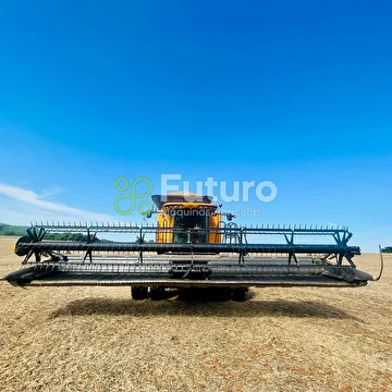 COLHEITADEIRA VALTRA BC 6800 ANO 2018