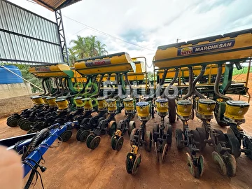 PLANTADEIRA TATU MARCHESAN PST TRIO FLEX ANO 2017
