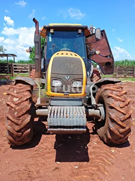TRATOR VALTRA BT 210 ANO 2013