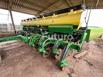 PLANTADEIRA JOHN DEERE 2113 ANO 2016
