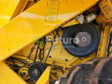 COLHEITADEIRA NEW HOLLAND TC 57 ANO 2007