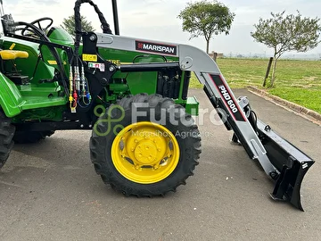 TRATOR JOHN DEERE 5605 ANO 2008