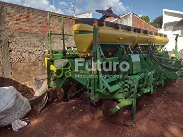 PLANTADEIRA JOHN DEERE 1113 ANO 2014