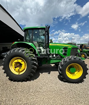 TRATOR JOHN DEERE 6180J ANO 2013