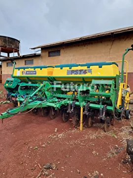 PLANTADEIRA TATU MARCHESAN PST 4 FLEX ANO 2014