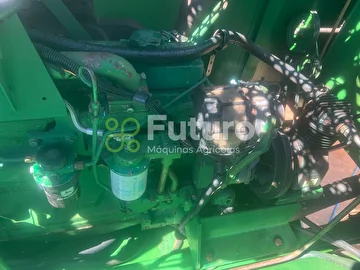 COLHEITADEIRA JOHN DEERE 1450 ANO 2002