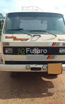 CAMINHÃO VOLKSWAGEN 7-110 ANO 1990