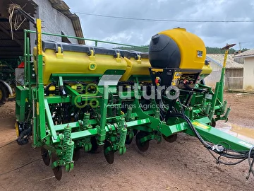PLANTADEIRA JOHN DEERE 1111 ANO 2014