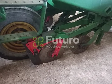 PLANTADEIRA JOHN DEERE 1109 ANO 2010