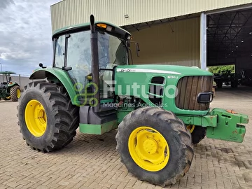 TRATOR JOHN DEERE 6130J ANO 2011