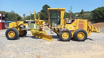 MOTONIVELADORA CATERPILLAR 140K ANO 2010