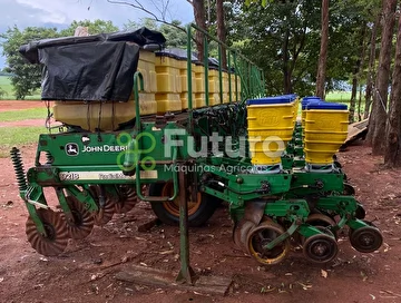 PLANTADEIRA JOHN DEERE 9218 ANO 2001