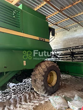 COLHEITADEIRA JOHN DEERE 1175 ANO 1999
