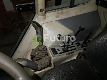 TRATOR VALTRA BH 180 ANO 2013