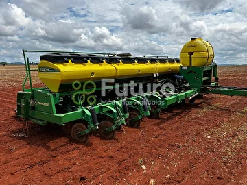 PLANTADEIRA JOHN DEERE 2134 ANO 2017