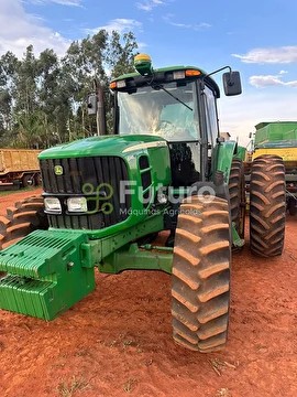 TRATOR JOHN DEERE 6145J ANO 2012