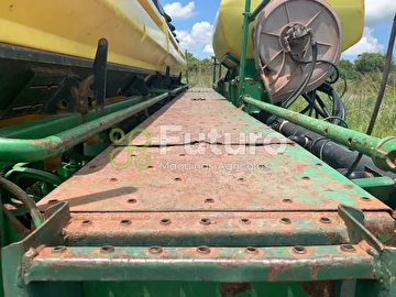 PLANTADEIRA JOHN DEERE 2113 ANO 2008