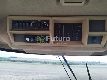 COLHEITADEIRA JOHN DEERE STS 9750 ANO 2005