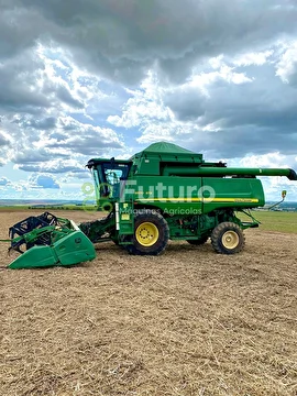 COLHEITADEIRA JOHN DEERE STS 9570 ANO 2010