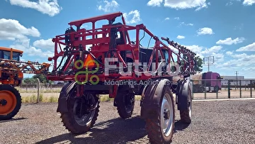 PULVERIZADOR CASE 350 ANO 2011