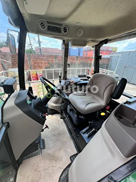 TRATOR JOHN DEERE 5080E ANO 2022