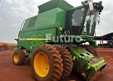 COLHEITADEIRA JOHN DEERE 1570 ANO 2014