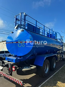 CAMINHÃO VOLKSWAGEN 26220 6X4 ANO 2012