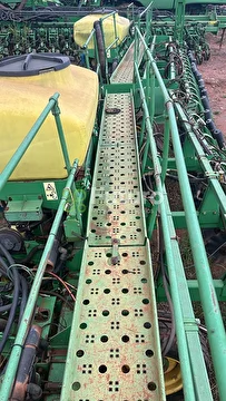 PLANTADEIRA JOHN DEERE 2126 CCS ANO 2011