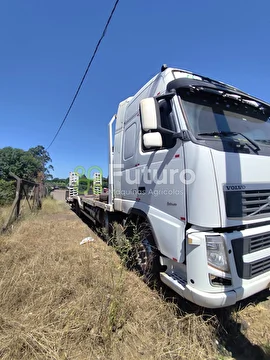CAMINHÃO VOLVO FH 440 ANO 2010
