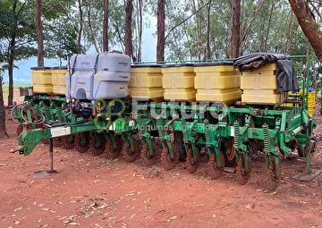 PLANTADEIRA JOHN DEERE 9218 ANO 2001