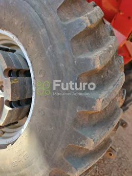 TRATOR MASSEY FERGUSON 650 ANO 2003