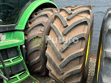 **TRATOR JOHN DEERE 8335R ANO 2012