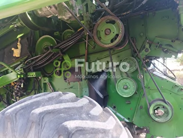 COLHEITADEIRA JOHN DEERE STS 9750 ANO 2010
