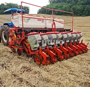 PLANTADEIRA KUHN PDM PG 900 ANO 2013