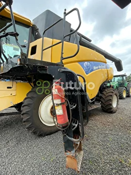 COLHEITADEIRA NEW HOLLAND CR 9060 ANO 2012