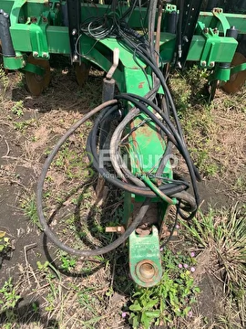 PLANTADEIRA JOHN DEERE 2113 ANO 2008