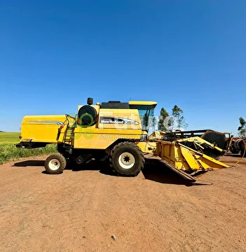 COLHEITADEIRA NEW HOLLAND TC 57 ANO 2007
