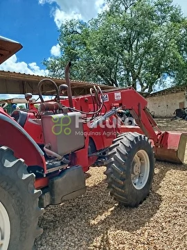 TRATOR MASSEY FERGUSON 4292 ANO 2015 COM CONJUNTO